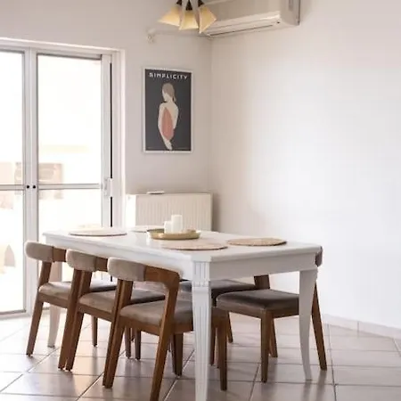 180 Seaview Daire Lampiri (Peloponnese)