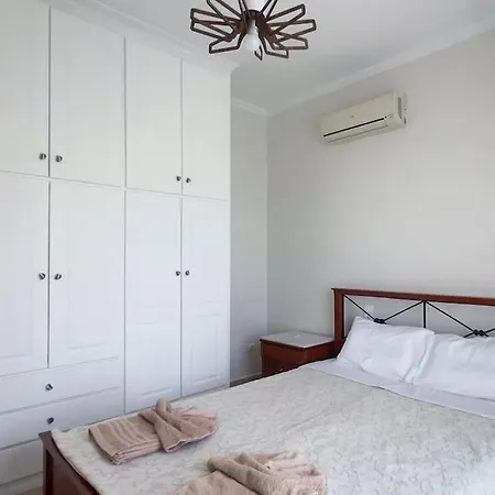 180 Seaview Lampiri (Peloponnese)