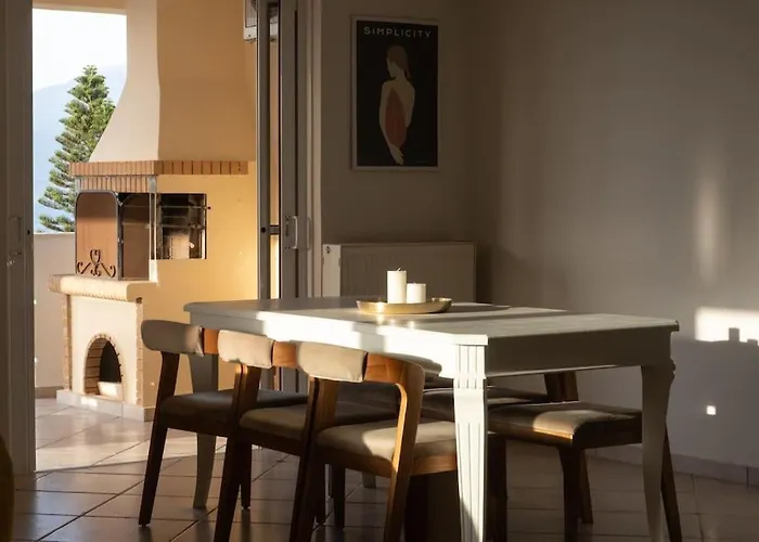 180 Seaview Apartment